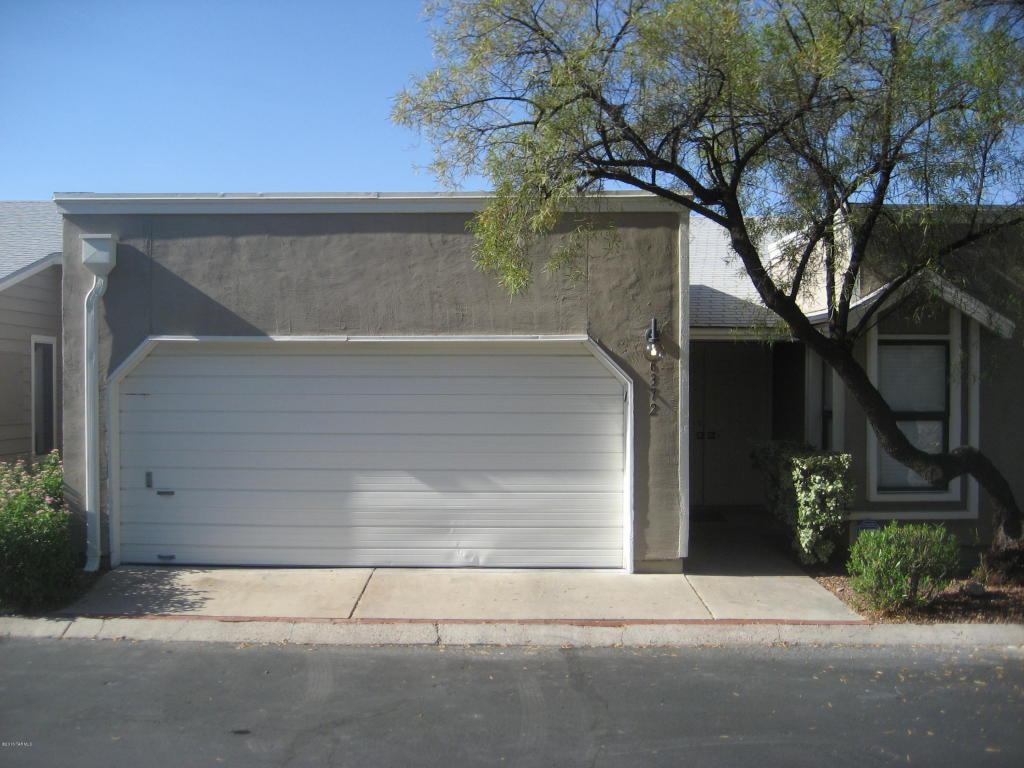 6372 N Willowbrook, Tucson, AZ 85704