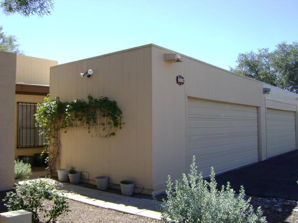 1855 N Camino Alicante, Tucson, AZ 85715