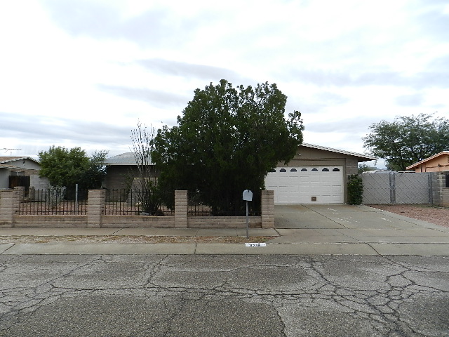 3715 W Raintree DrTucson, AZ, 85741Pima County