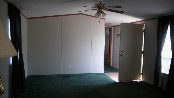 Northbrook Mobile Home Community 3430 N. Peoria Rd. Lot 54Springfield, IL 62702