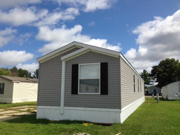 Pine Village Mobile Home Community 534 E 3th Ave Lot 410Hobart, IN 46342