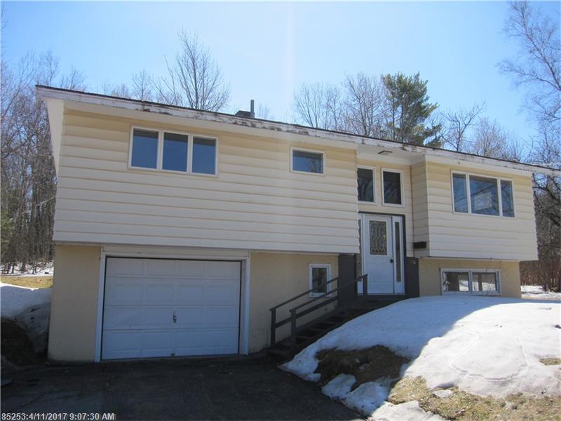 156 Enfield RD, Lincoln, ME 04457