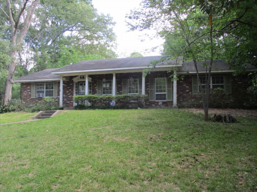 331 Colonial DrJackson, MS, 39204Hinds County