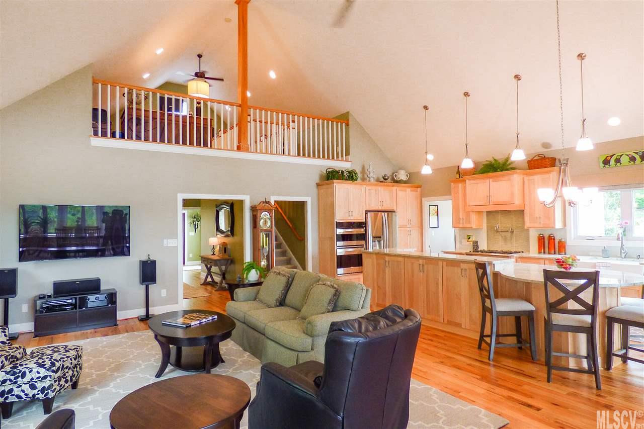 124 EDGEWATER CT, Granite Falls, NC 28630