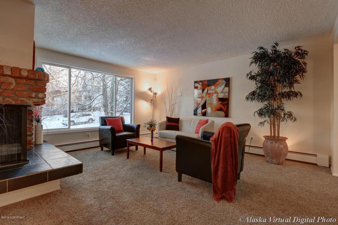 4222 Kingston Dr