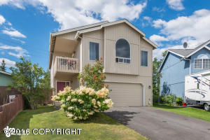 For Sale: 7810 Crescent Hill Cir Anchorage, AK 99507