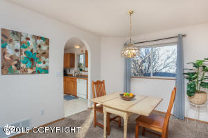 For Sale: 7810 Crescent Hill Cir Anchorage, AK 99507