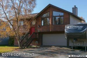 8940 Little Creek Dr