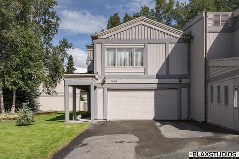 2042 Eastridge Dr