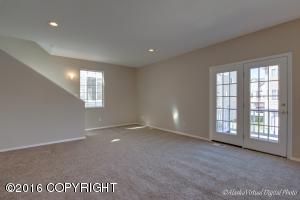 For Sale: 12355 Gregg Ln Anchorage, AK 99515