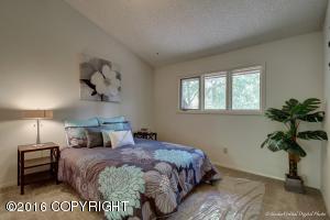 For Sale: 4600 Natrona Ave Anchorage, AK 99516