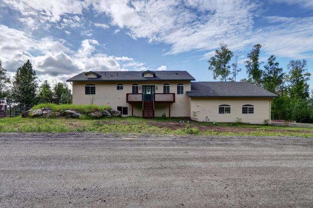 21304 Polly Cir