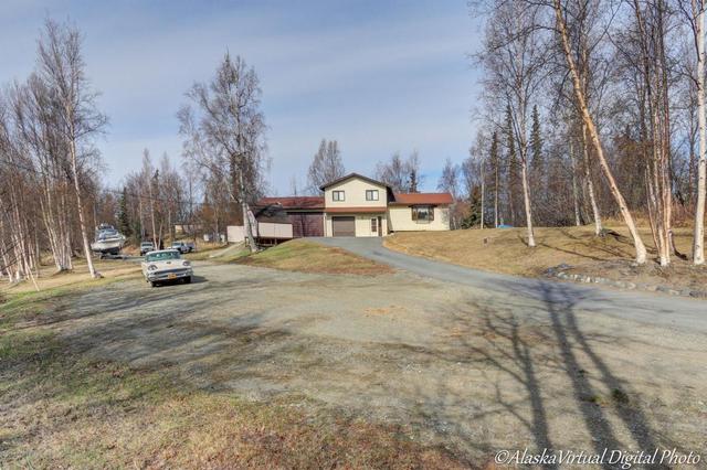 2261 N Broadway Dr