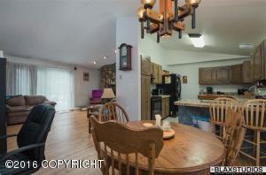1819 Endecott Ave