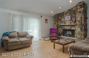 1819 Endecott Ave