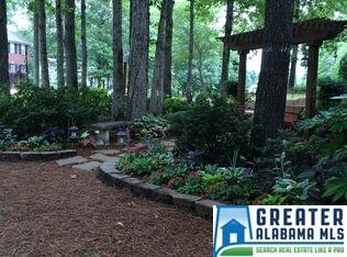 196 Gardenside Dr