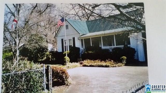 838 Walnut St