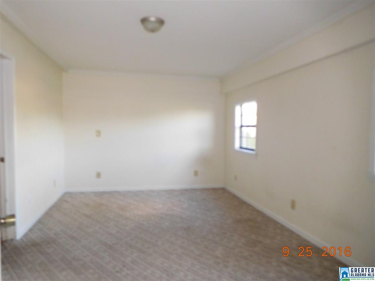 17 Henderson Ave