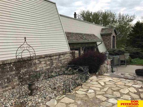 728 Helena Station Dr
