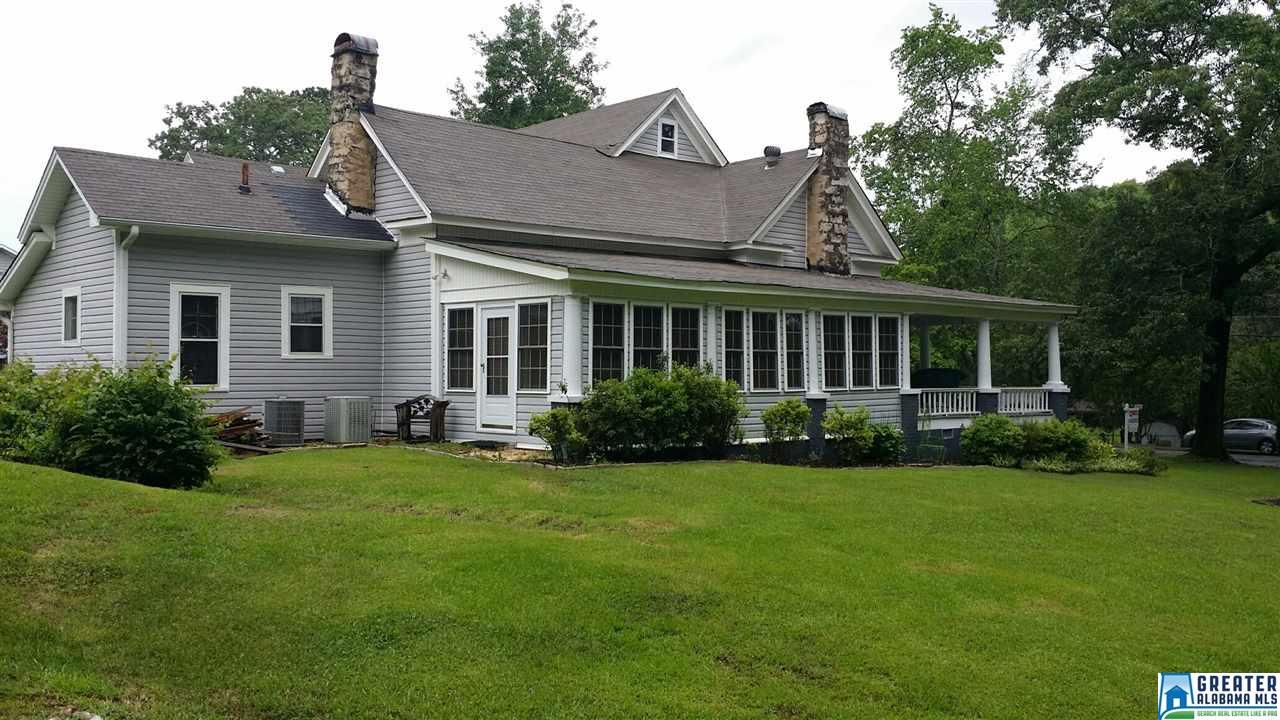 1035 Brooke Ln