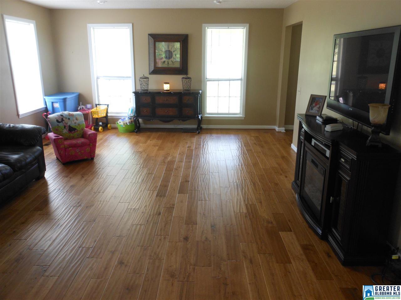 1401 Spring Hill Dr