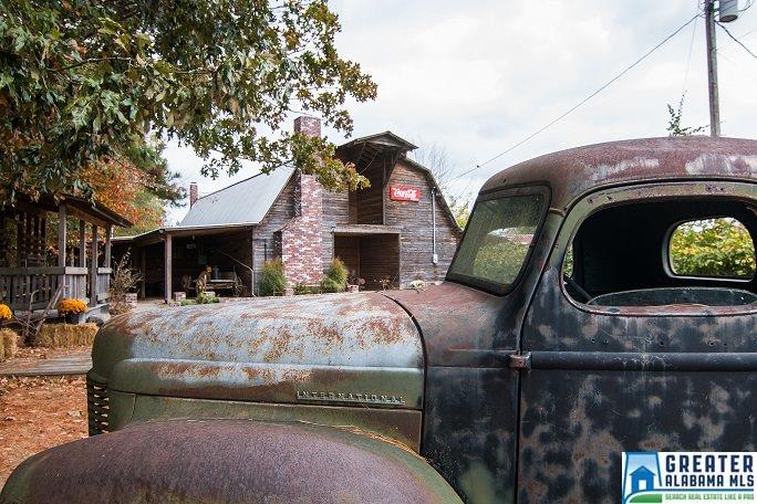 5788 Co Rd 1043