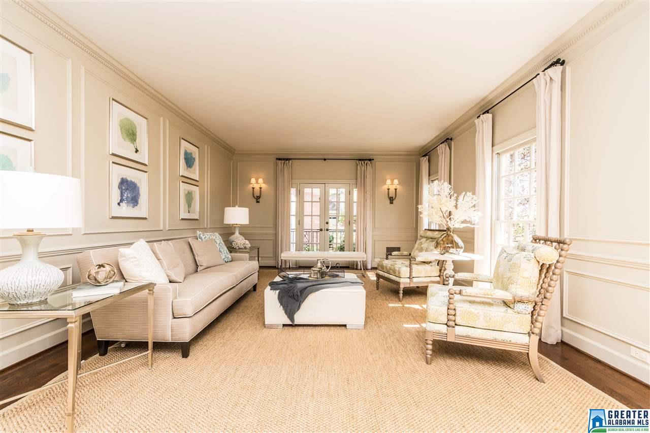 2 Montrose Cir