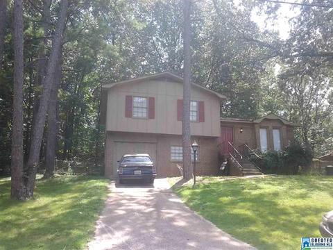 1221 Birchwood St