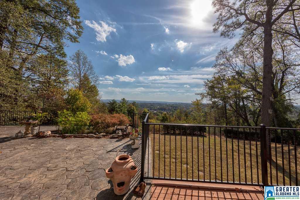 2427 Monte Vista Dr