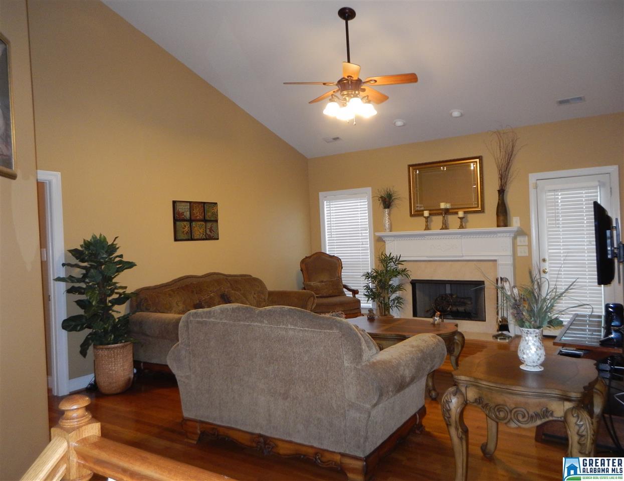 3528 Deerfield Dr