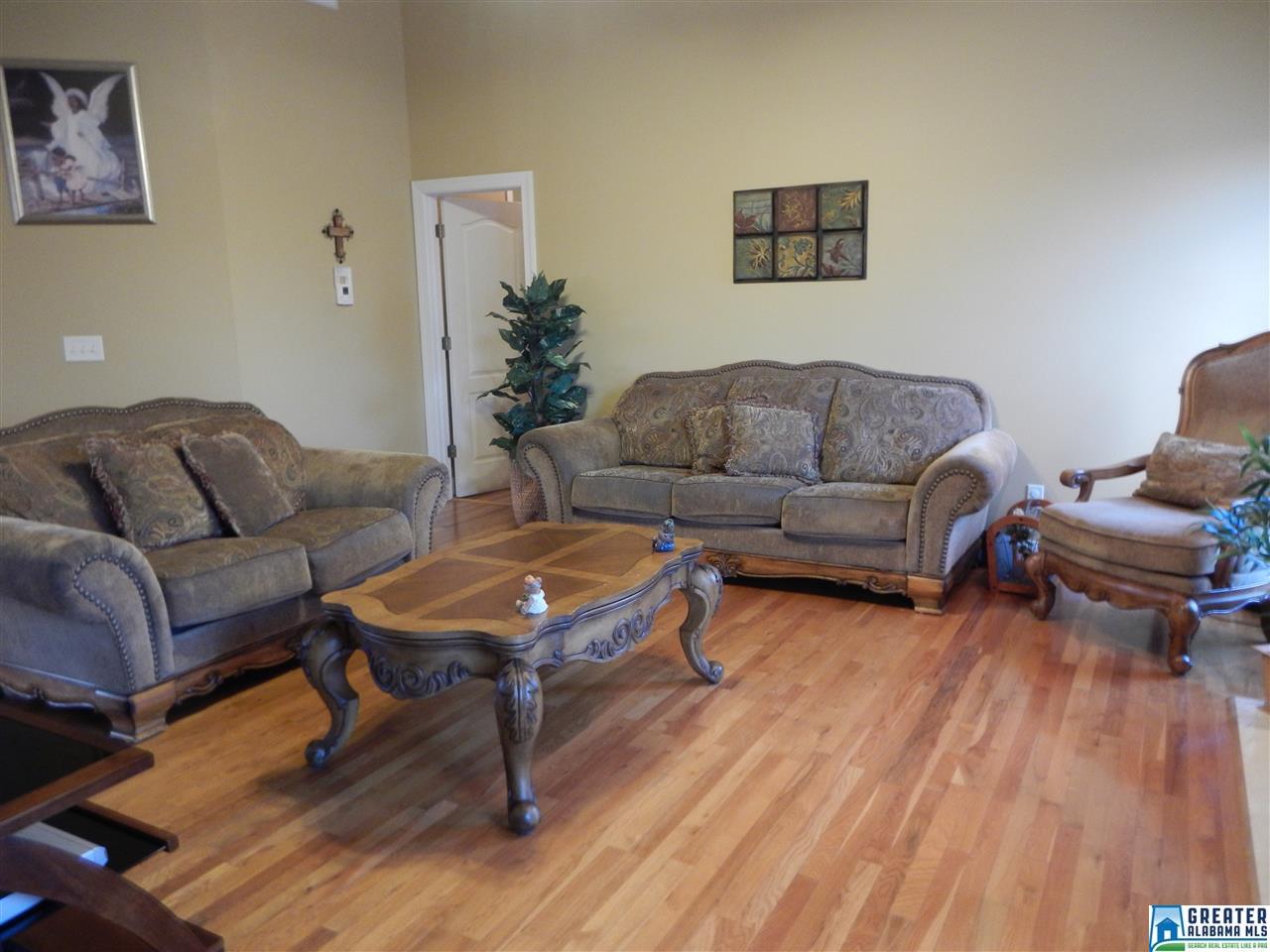 3528 Deerfield Dr