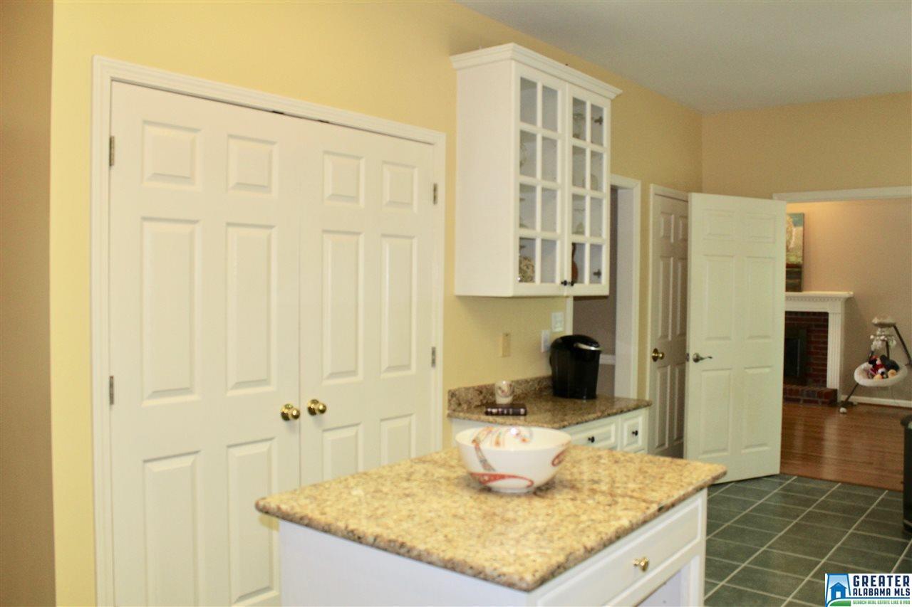 2074 Crosscrest Dr
