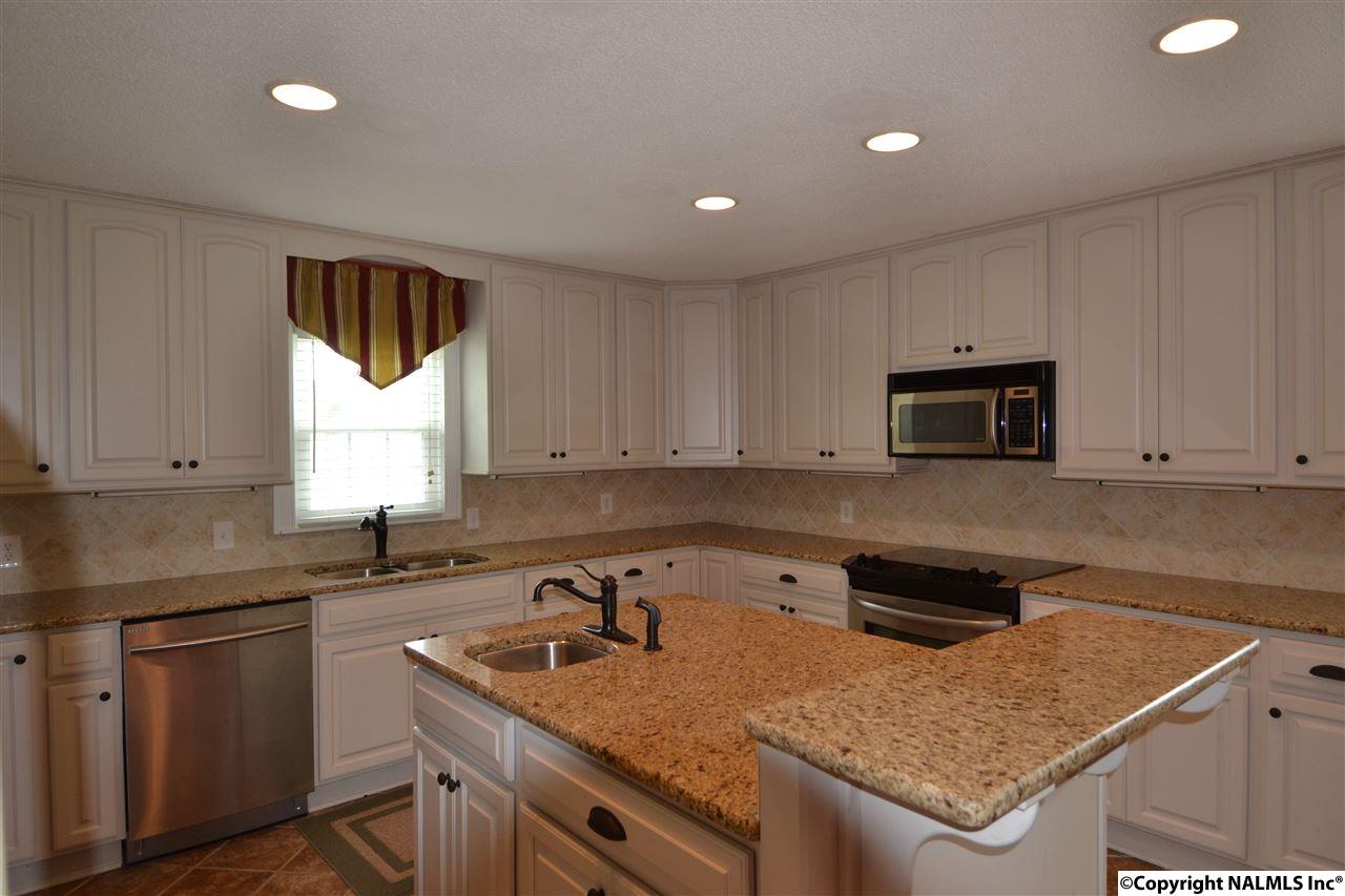For Sale: 3436 County Road 236 Town Creek, AL 35672