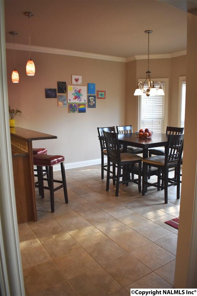 102 Miniver Pl