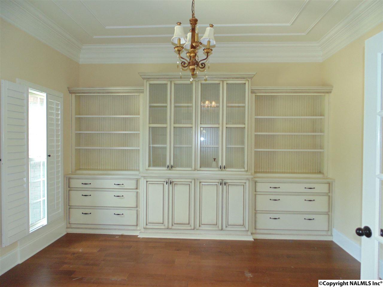 102 Chapel Hill Rd