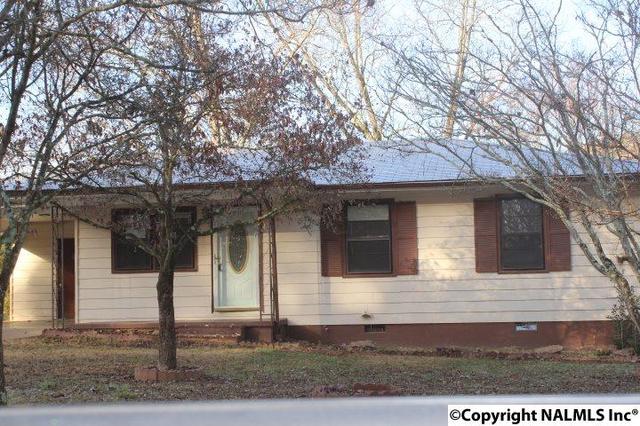 293 Lynn Dr