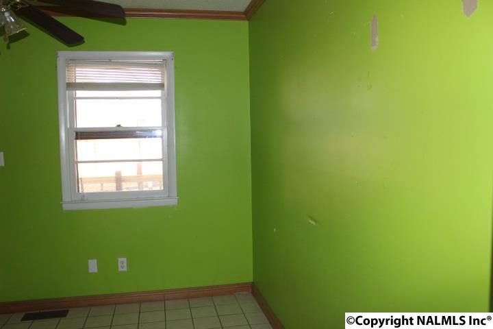 293 Lynn Dr
