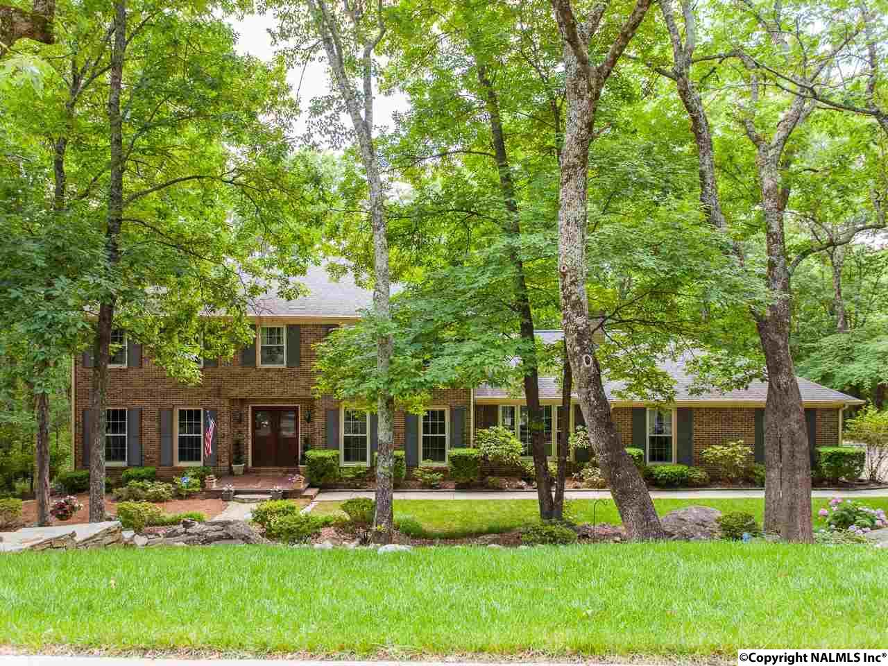 For Sale: 2704 Boulder Cir Huntsville, AL 35801
