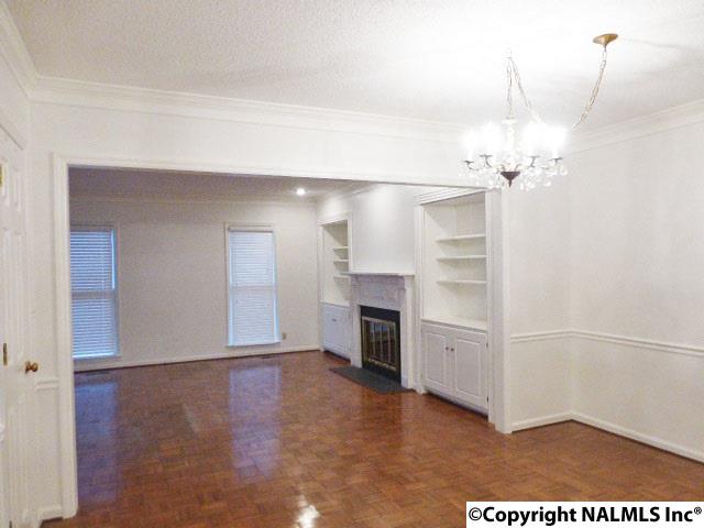 114 Valley Way Cir SE
