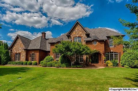 1270 Roundtree Pl