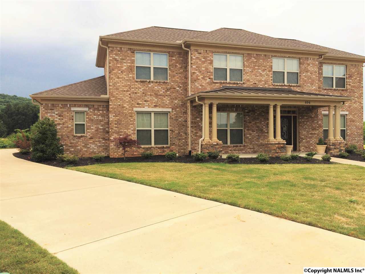 For Sale: 604 Indian Lake Dr SE Huntsville, AL 35803