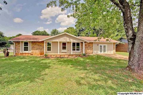 6127 Rickwood Dr