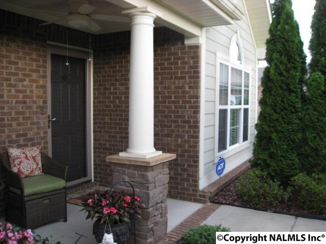 For Sale: 55 Moore Farm Cir Huntsville, AL 35806