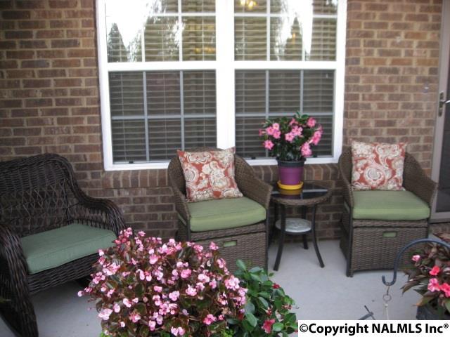 For Sale: 55 Moore Farm Cir Huntsville, AL 35806