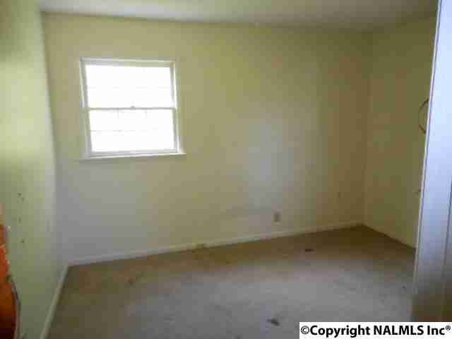 318 N Cedar St