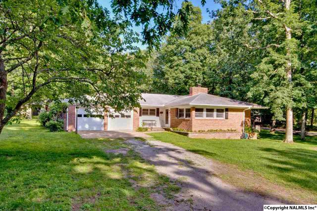 1717 Alm Dr NE
