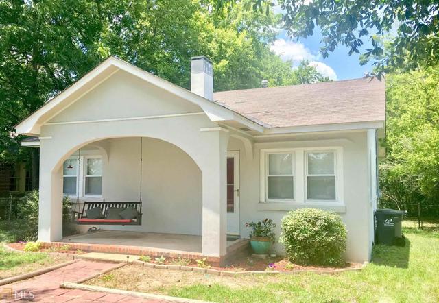 1011 Rosewood Dr