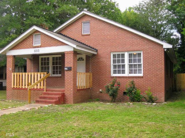 1011 Rosewood Dr