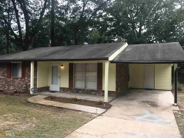 1011 Rosewood Dr