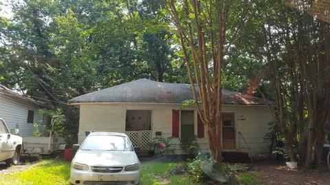 2001 Boyce St